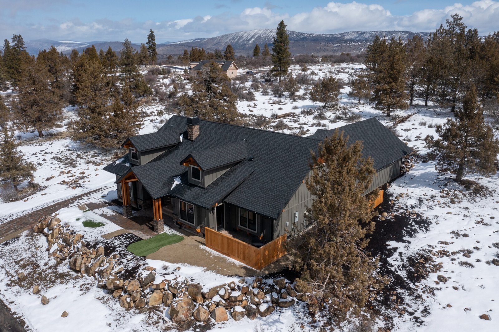 Aerial view of the Ridgewater home from the side
