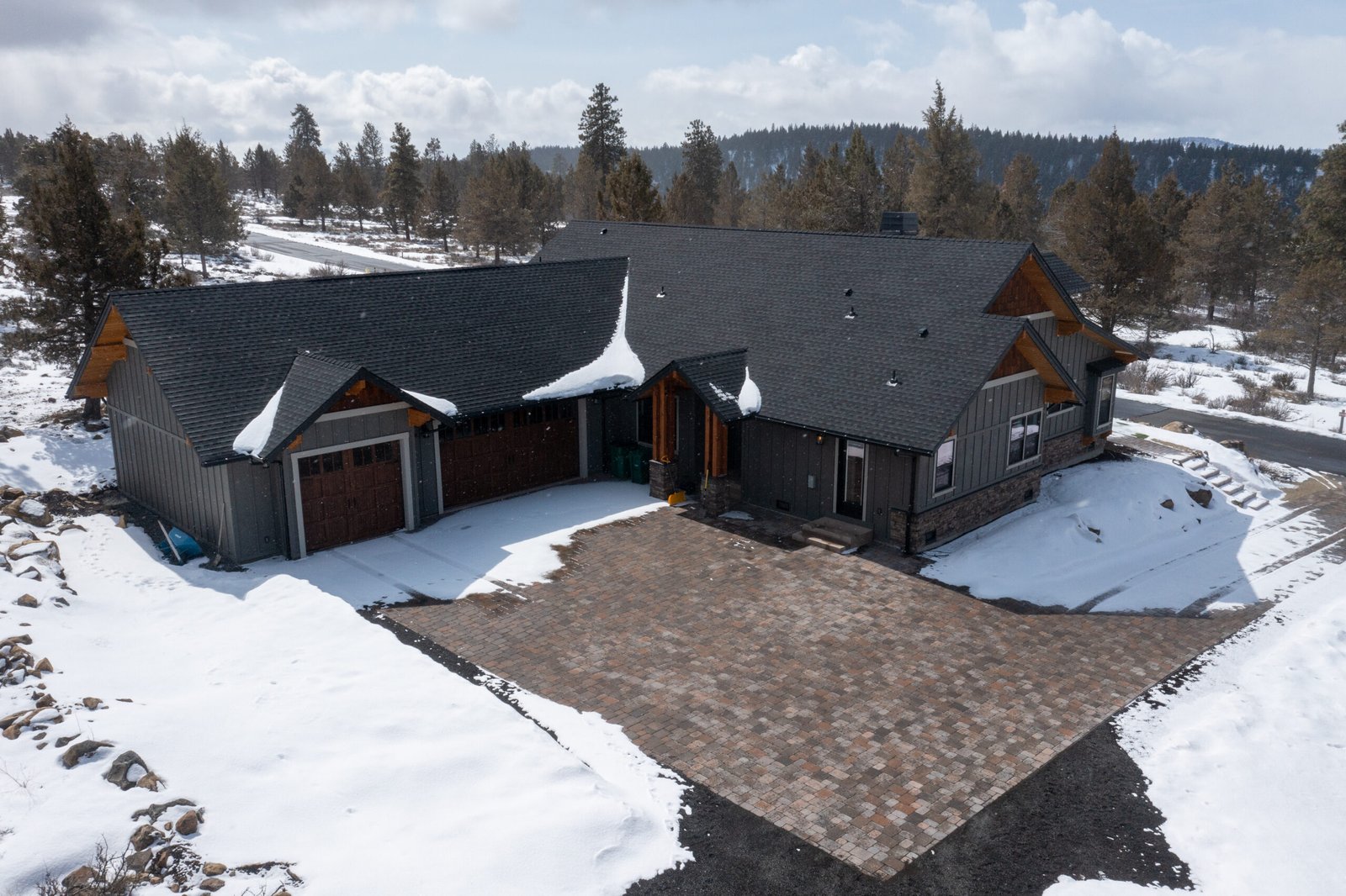 Aerial view of the Ridgewater driveway and garage